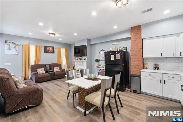 87 17th Street, Paterson, NJ 07524