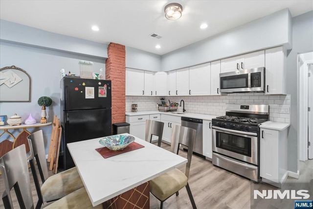 87 17th Street, Paterson, NJ 07524