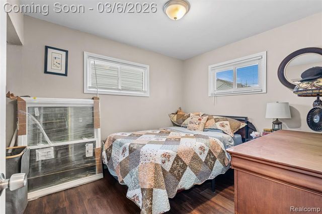 34441 Phyllis Street, Wayne, MI 48184