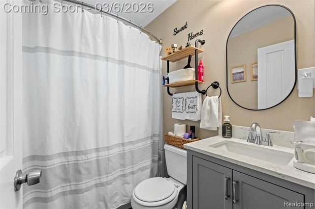 34441 Phyllis Street, Wayne, MI 48184