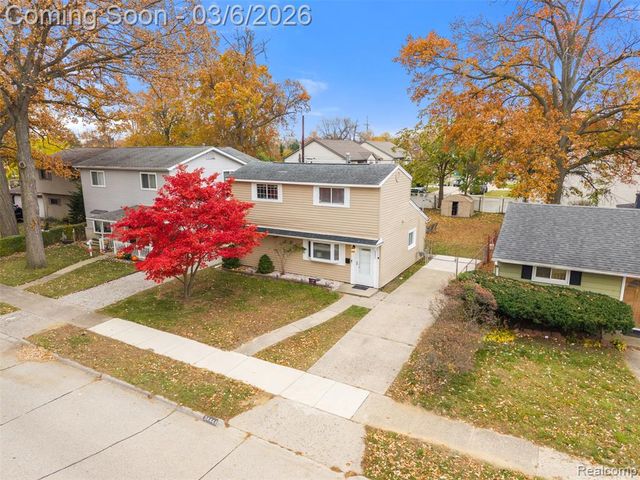 34441 Phyllis Street, Wayne, MI 48184
