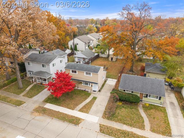 34441 Phyllis Street, Wayne, MI 48184