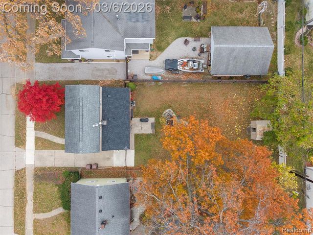 34441 Phyllis Street, Wayne, MI 48184