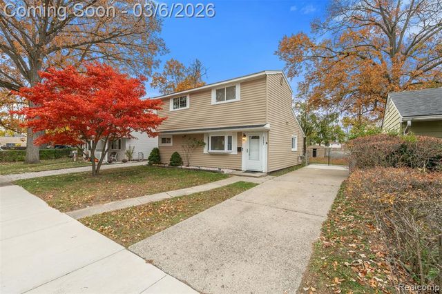 34441 Phyllis Street, Wayne, MI 48184