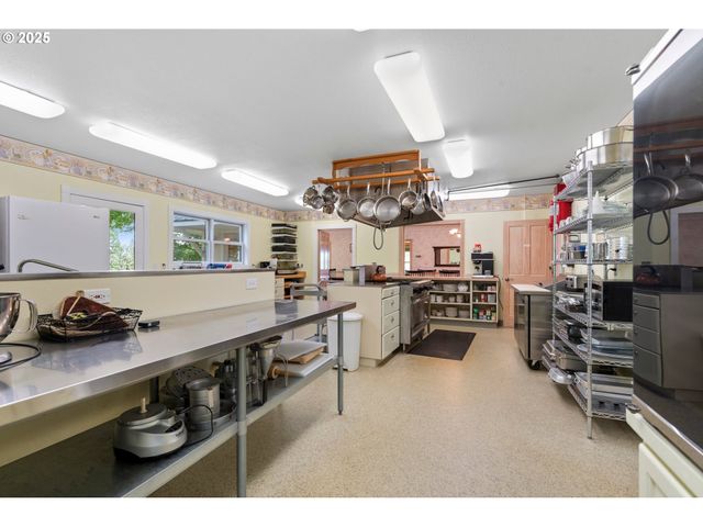 48212 CLEAR CREEK Rd, Halfway, OR 97834