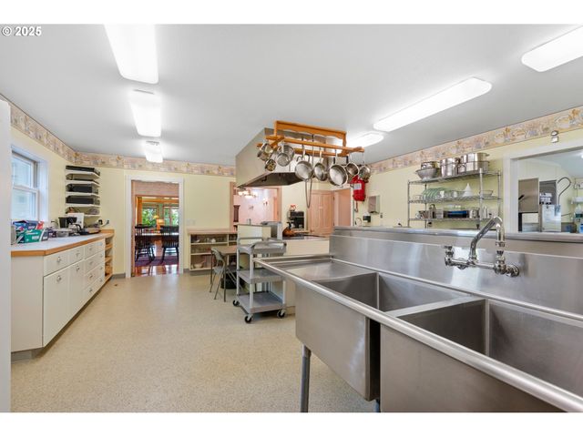 48212 CLEAR CREEK Rd, Halfway, OR 97834