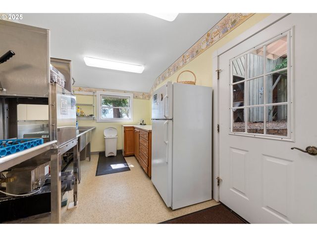 48212 CLEAR CREEK Rd, Halfway, OR 97834