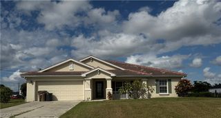 3805 NW 41st LN, Cape Coral, FL 33993