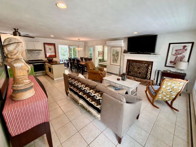 35 King Arthur Lane, Bristol, NH 03222