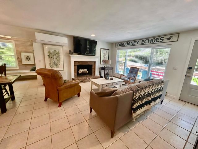 35 King Arthur Lane, Bristol, NH 03222