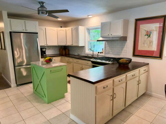 35 King Arthur Lane, Bristol, NH 03222