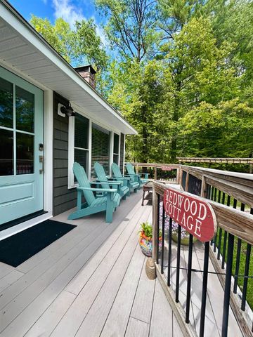35 King Arthur Lane, Bristol, NH 03222