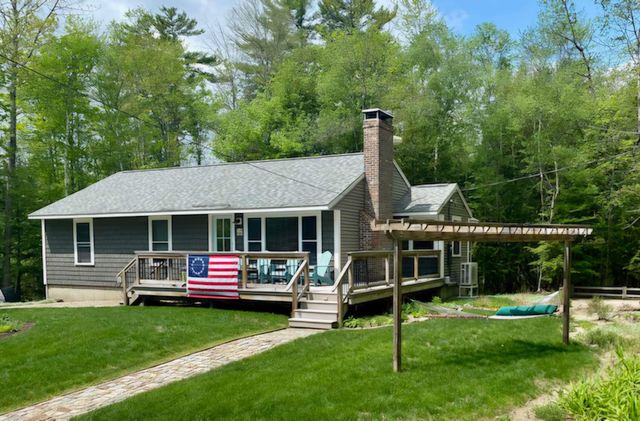 35 King Arthur Lane, Bristol, NH 03222