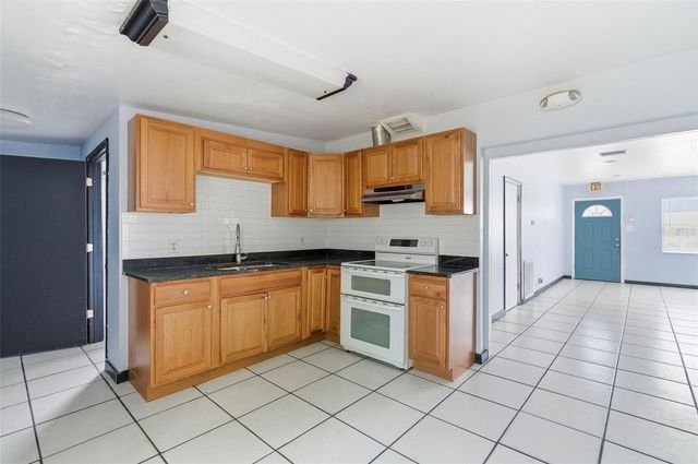 4861 81ST AVENUE, Pinellas Park, FL 33781