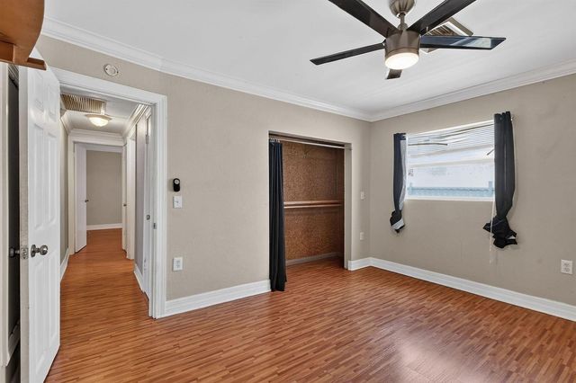1005 Selkirk Street, West Palm Beach, FL 33405