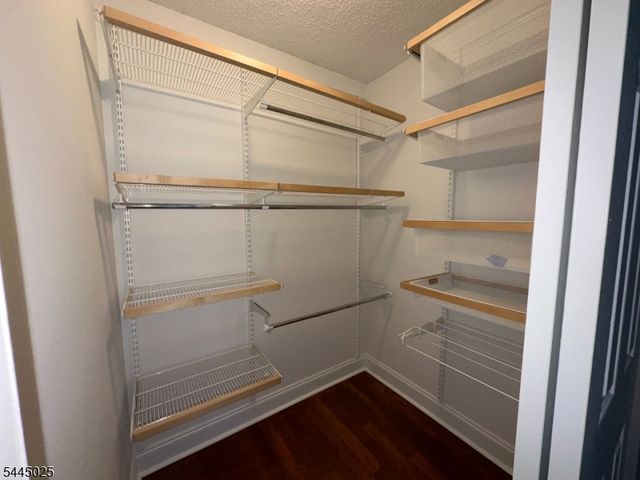 1047 Cambridge Court 1047, Mahwah Twp., NJ 07430