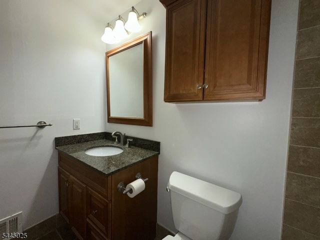 1047 Cambridge Court 1047, Mahwah Twp., NJ 07430