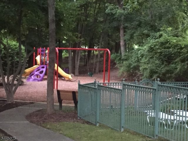 1047 Cambridge Court 1047, Mahwah Twp., NJ 07430