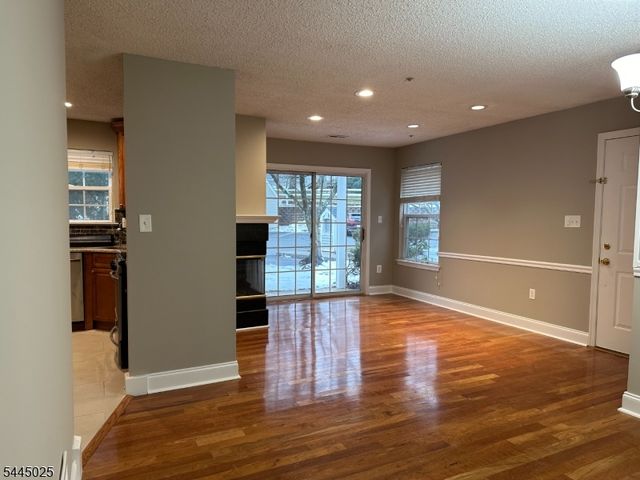 1047 Cambridge Court 1047, Mahwah Twp., NJ 07430