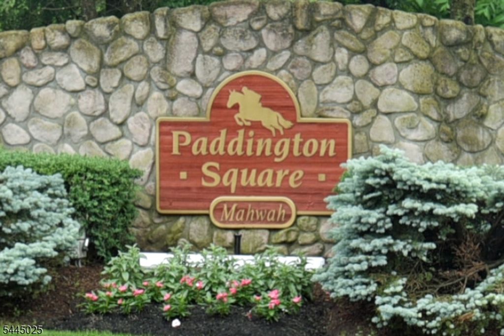 1047 Cambridge Court 1047, Mahwah Twp., NJ 07430
