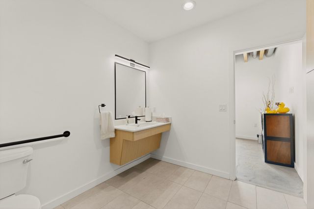 1109 Paseo Corazon D-3, Santa Fe, NM 87507