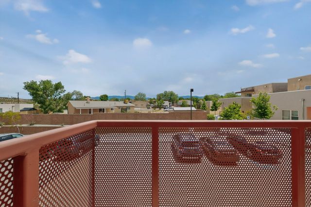 1109 Paseo Corazon D-3, Santa Fe, NM 87507