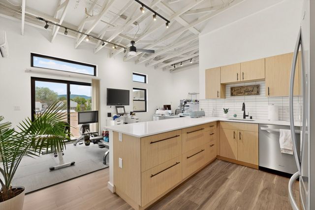 1109 Paseo Corazon D-3, Santa Fe, NM 87507