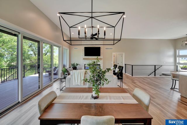 9134 Marbella Drive, Lincoln, NE 68520