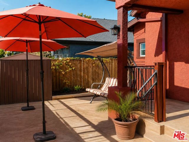 657 W 66th Street, Los Angeles, CA 90044