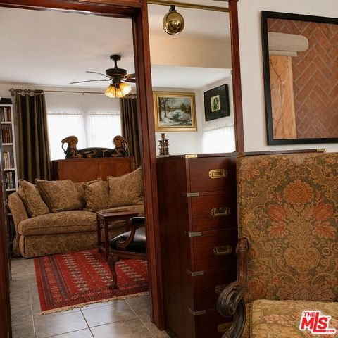 657 W 66th Street, Los Angeles, CA 90044