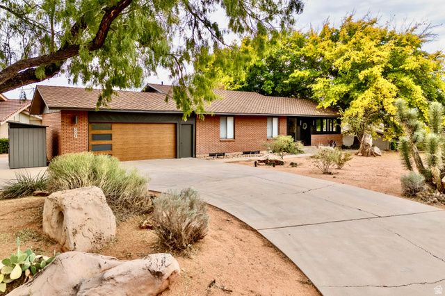 3009 S JACOB HAMBLIN DR, St. George, UT 84790