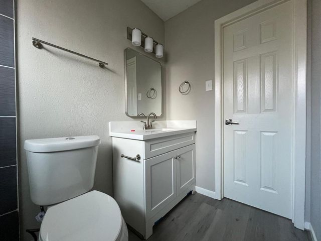 7403 Strawbridge Lane, Houston, TX 77040