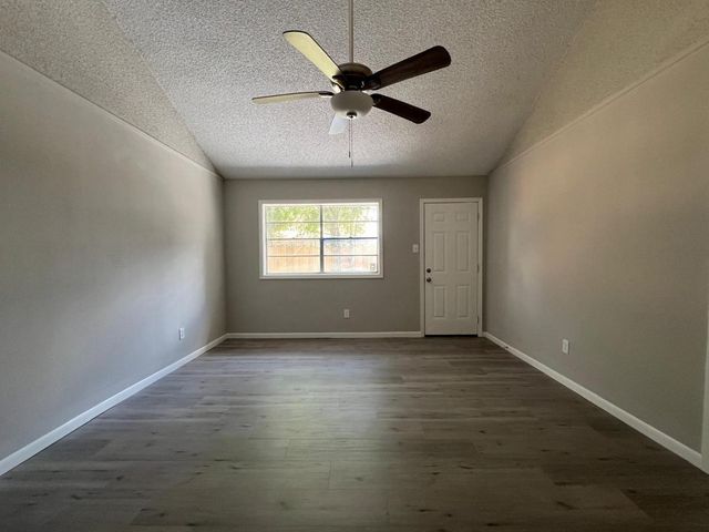 7403 Strawbridge Lane, Houston, TX 77040