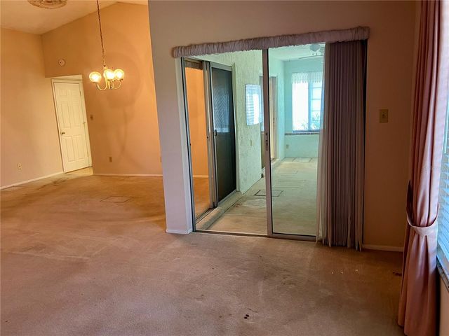 10738 LAZY LAKE DR, Orlando, FL 32821