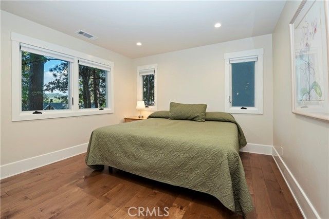 28027 Peninsula Drive, Lake Arrowhead, CA 92352