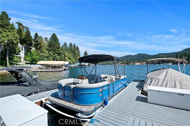 28027 Peninsula Drive, Lake Arrowhead, CA 92352