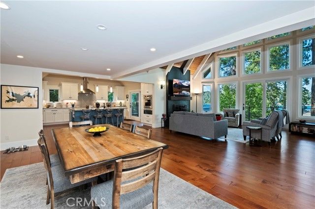 28027 Peninsula Drive, Lake Arrowhead, CA 92352