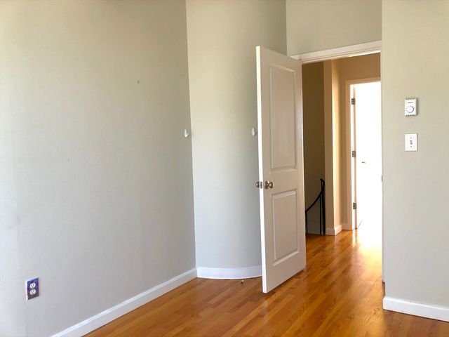 12 Stoneholm Street 616, Boston, MA 02115