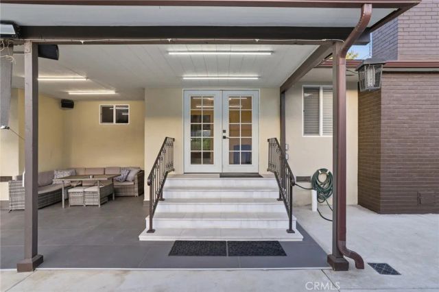 9711 Wheatland, Sunland, CA 91040