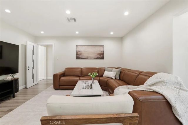 9711 Wheatland, Sunland, CA 91040
