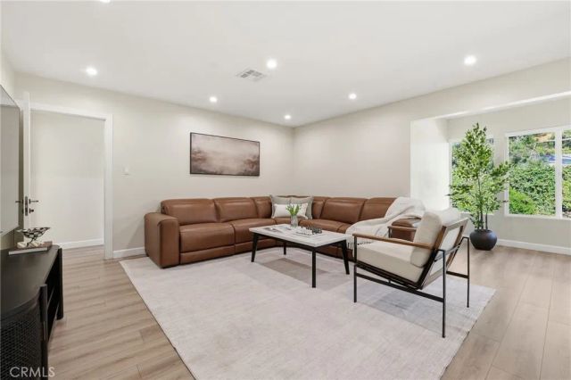 9711 Wheatland, Sunland, CA 91040