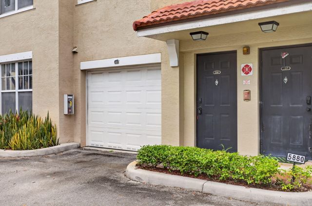 5880 W SAMPLE Road 206, Coral Springs, FL 33067