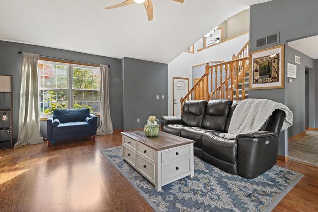 2606 Park Forest DRIVE, West Bend, WI 53090