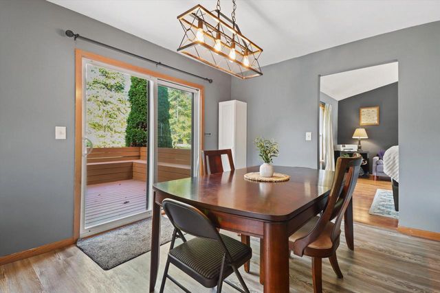 2606 Park Forest DRIVE, West Bend, WI 53090