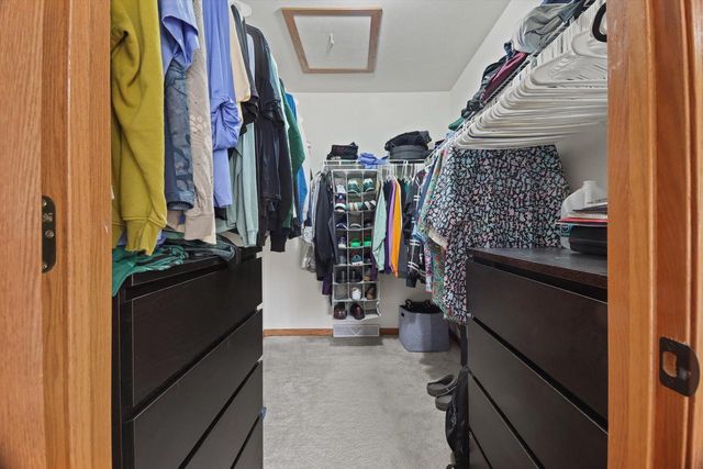 2606 Park Forest DRIVE, West Bend, WI 53090