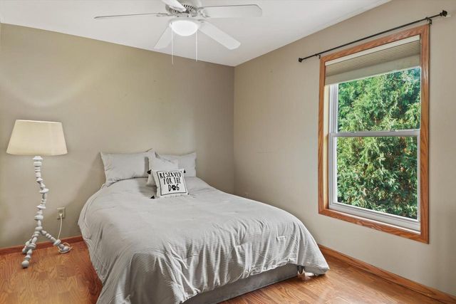 2606 Park Forest DRIVE, West Bend, WI 53090