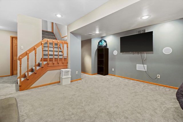 2606 Park Forest DRIVE, West Bend, WI 53090