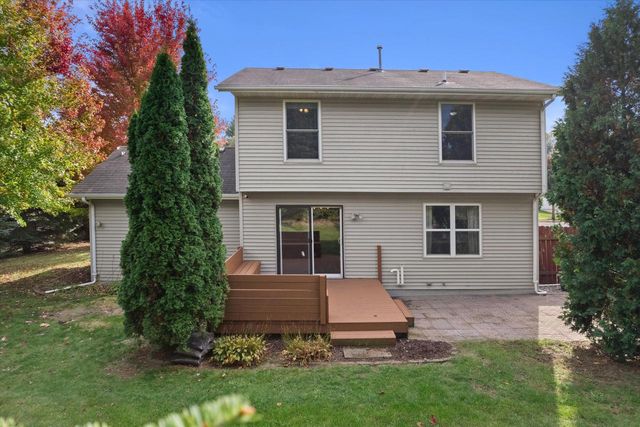 2606 Park Forest DRIVE, West Bend, WI 53090