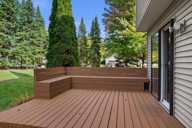 2606 Park Forest DRIVE, West Bend, WI 53090