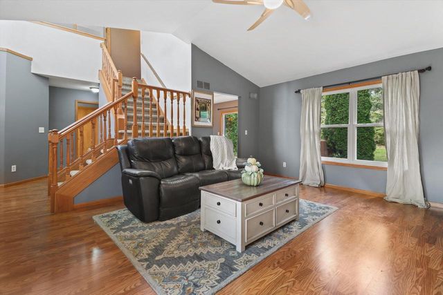 2606 Park Forest DRIVE, West Bend, WI 53090